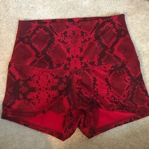 Lululemon boogie shorts